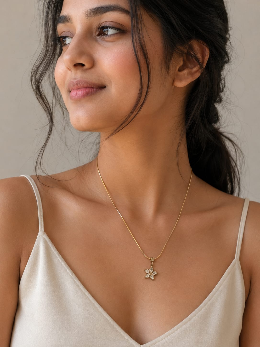 Sparkling Floral Crystal Pendant Necklace