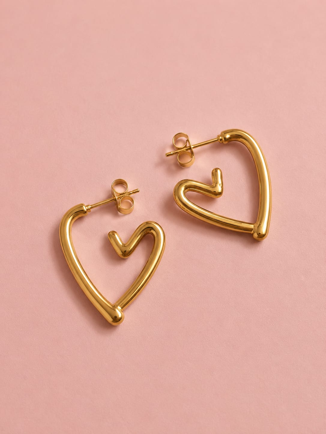 Open Heart Gold Stud