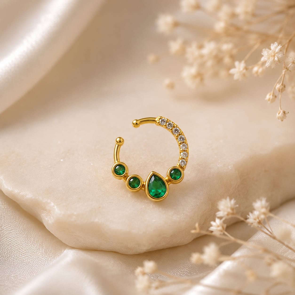 Emerald Green Stone Clip-On Nath
